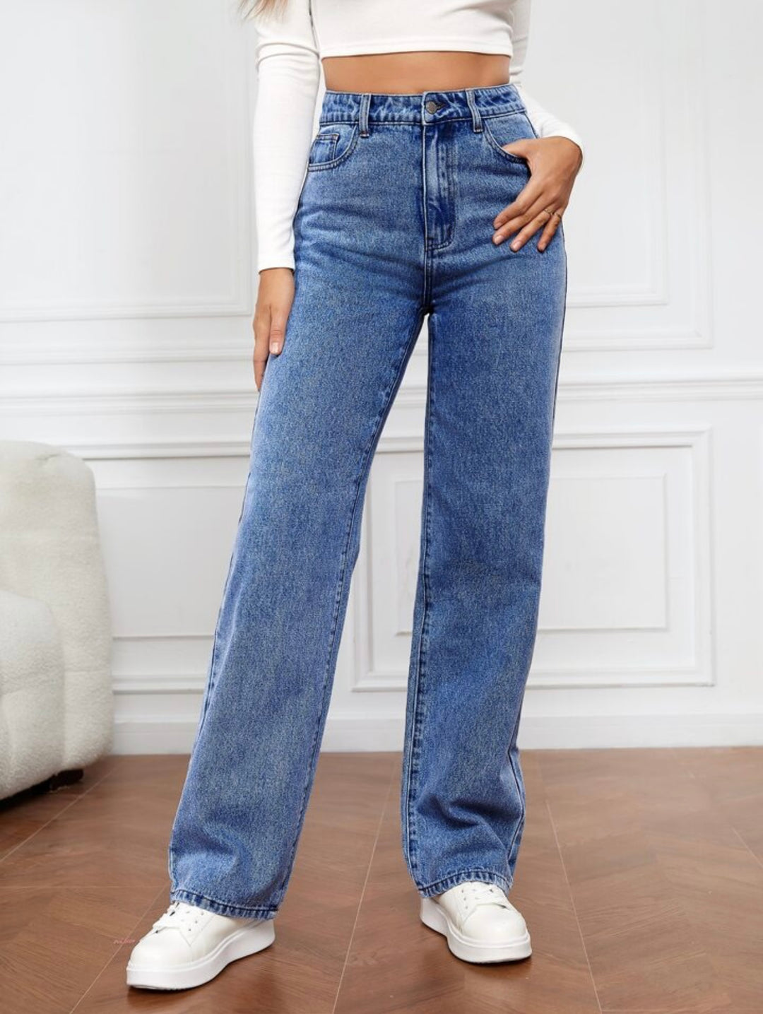 Violet ™ High-Waisted Straight Leg Jeans